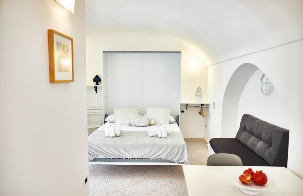 Balilla Guest House - Ostuni Centro - All Confort Экстерьер фото